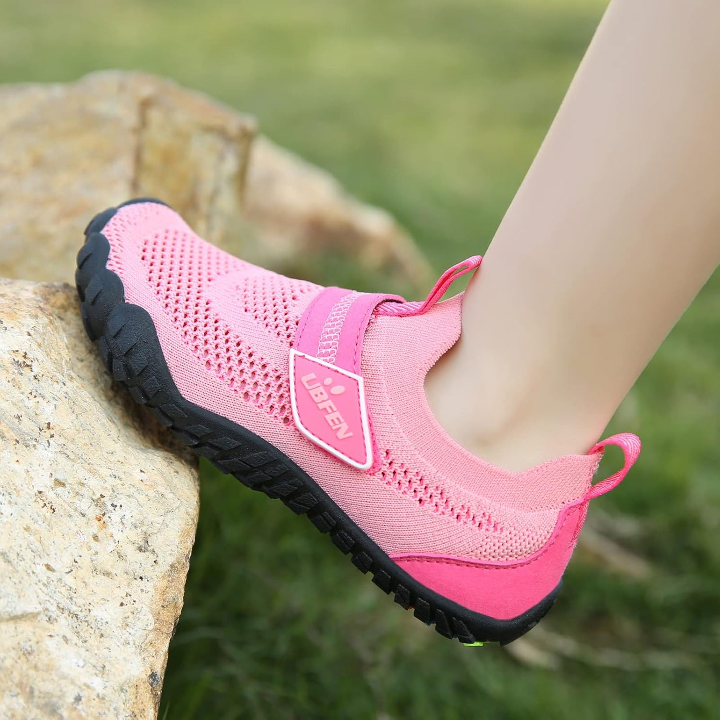 UBFEN Water Shoes for Kids Boys Girls Aqua Socks Barefoot Beach Sports Swim Pool Quick Dry Lightweight Toddler Little Big Kid