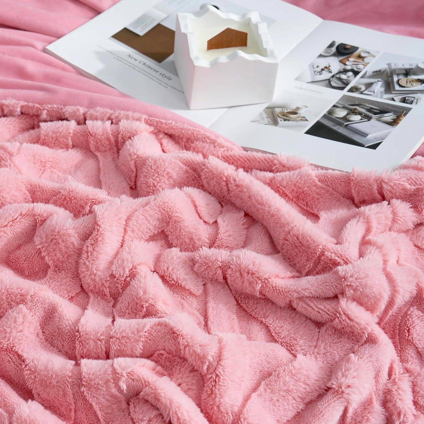 Cozy Bliss Faux Fur Throw Blanket for Couch, Jacquard Fuzzy Plush Soft Thick Winter Throw Blanket for Sofa Bed Living Room Bedroom, 50 * 60 Inches Hot Pink