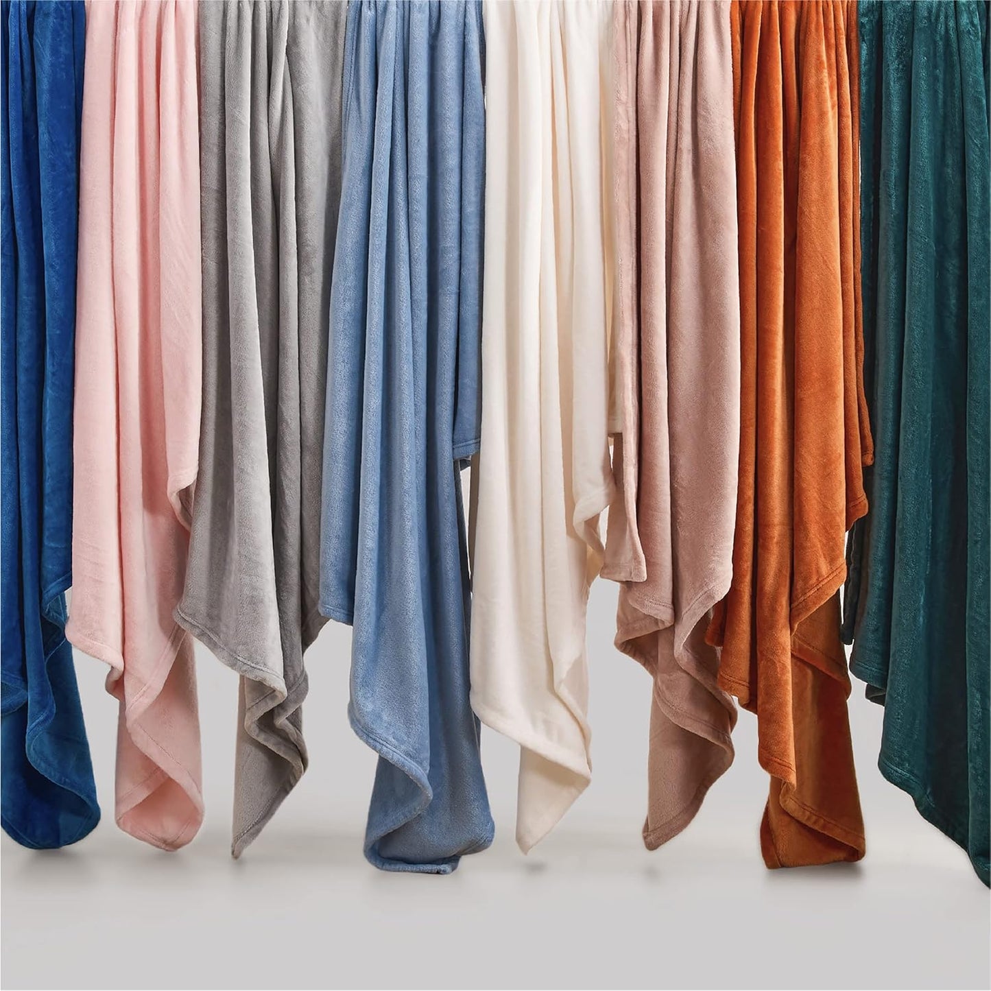 Bedsure Twin XL Fleece Blanket Dorm Bedding - Lightweight Soft Cozy Blankets for Bed, Sofa, Couch, Travel, Camping,Light Grey, 66"x90"