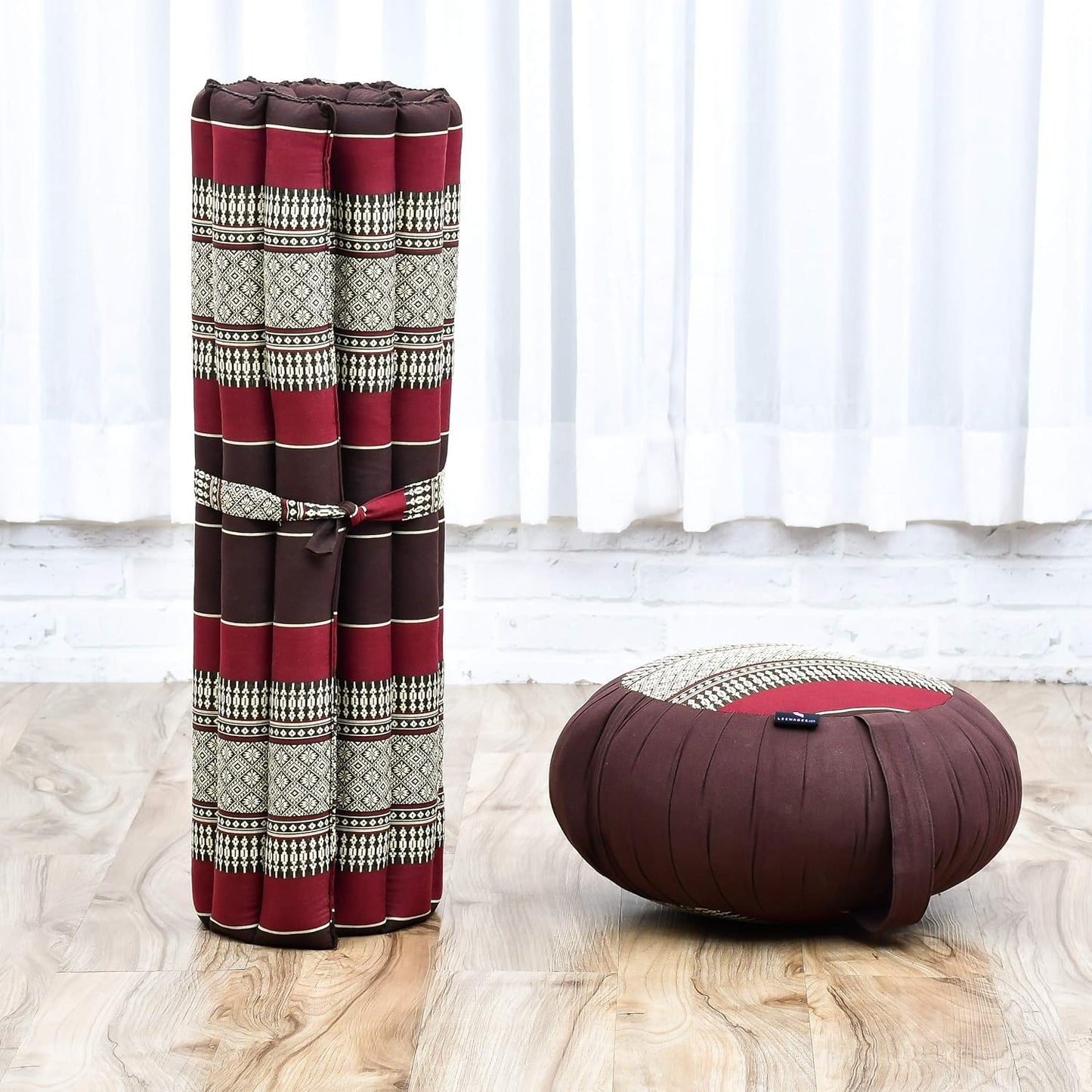 Leewadee Meditation Cushion Set – 1 Round Zafu Meditation Pillow and 1 Square Roll-Up Zabuton Meditation Mat, Pillows Bundle Filled with Kapok