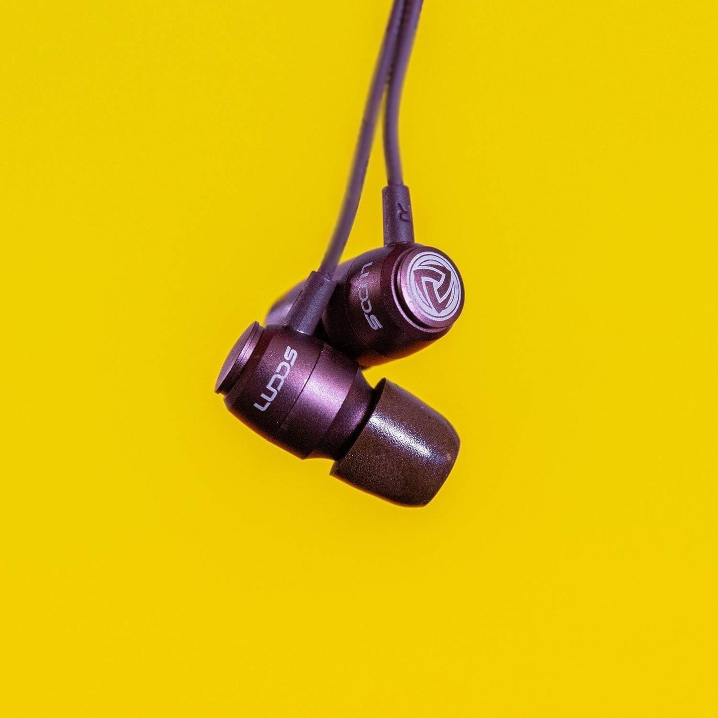 LUDOS Clamor USB C Headphones for iPhone 16 15 Pro Max Plus iPad Pro, 5 Years Warranty, USB-C Earbuds for Samsung Galaxy S24 S23 Ultra S22 S21 FE S20 A55 A54 A53, USB Type C Earphones - Brown