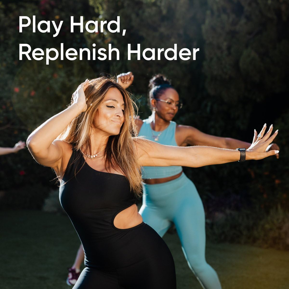 Sports Research® Hydrate Electrolytes Powder Packets - Sugar-Free & Naturally Flavored with Vitamins, Minerals, and Coconut Water - Supports Hydration - 16 Packets - Raspberry Lemonade