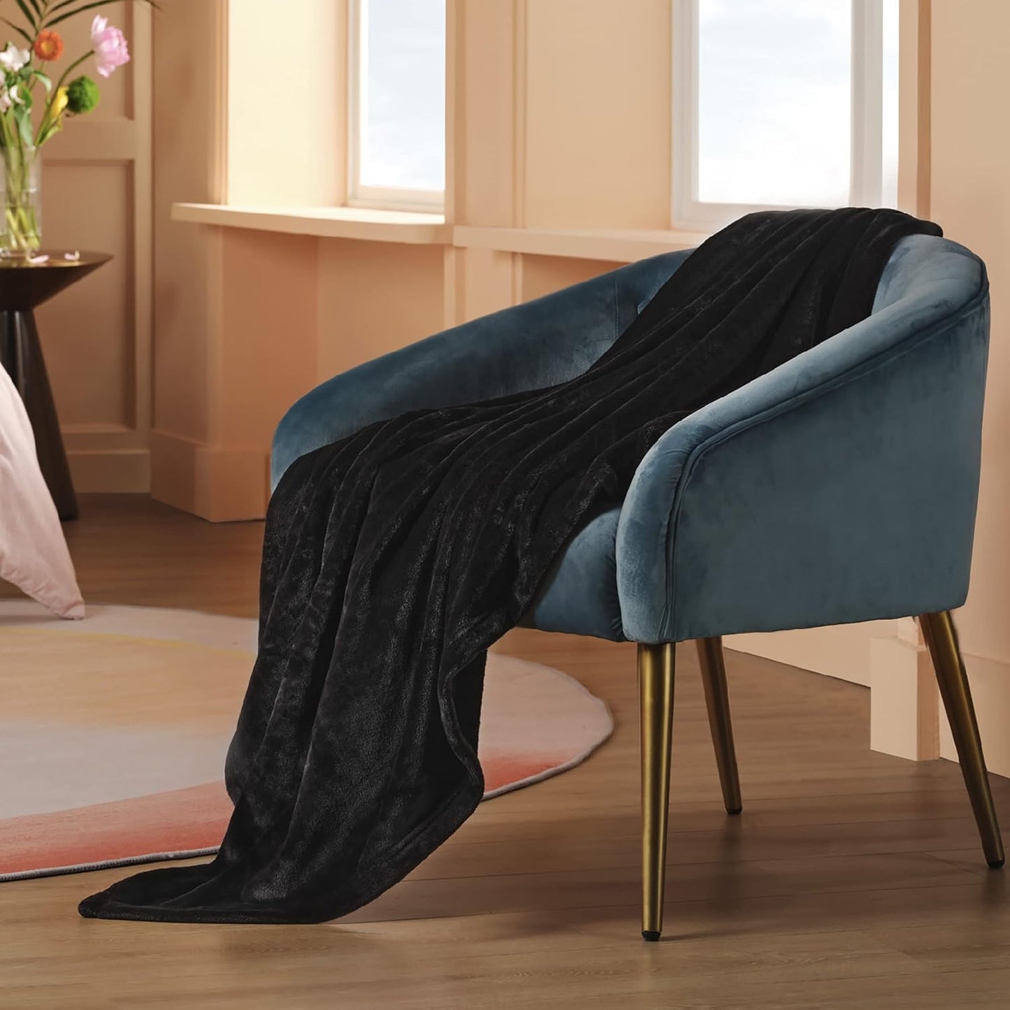 Bedsure Twin XL Fleece Blanket Dorm Bedding - Lightweight Soft Cozy Blankets for Bed, Sofa, Couch, Travel, Camping, Black, 66"x90"