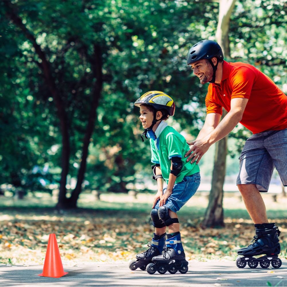 Alyoen 9 inch Orange Traffic Cones, Plastic Sports Cones, Soccer Training Cones for Outdoor Activity & Festive Events (Sets of 10/15/ 20)