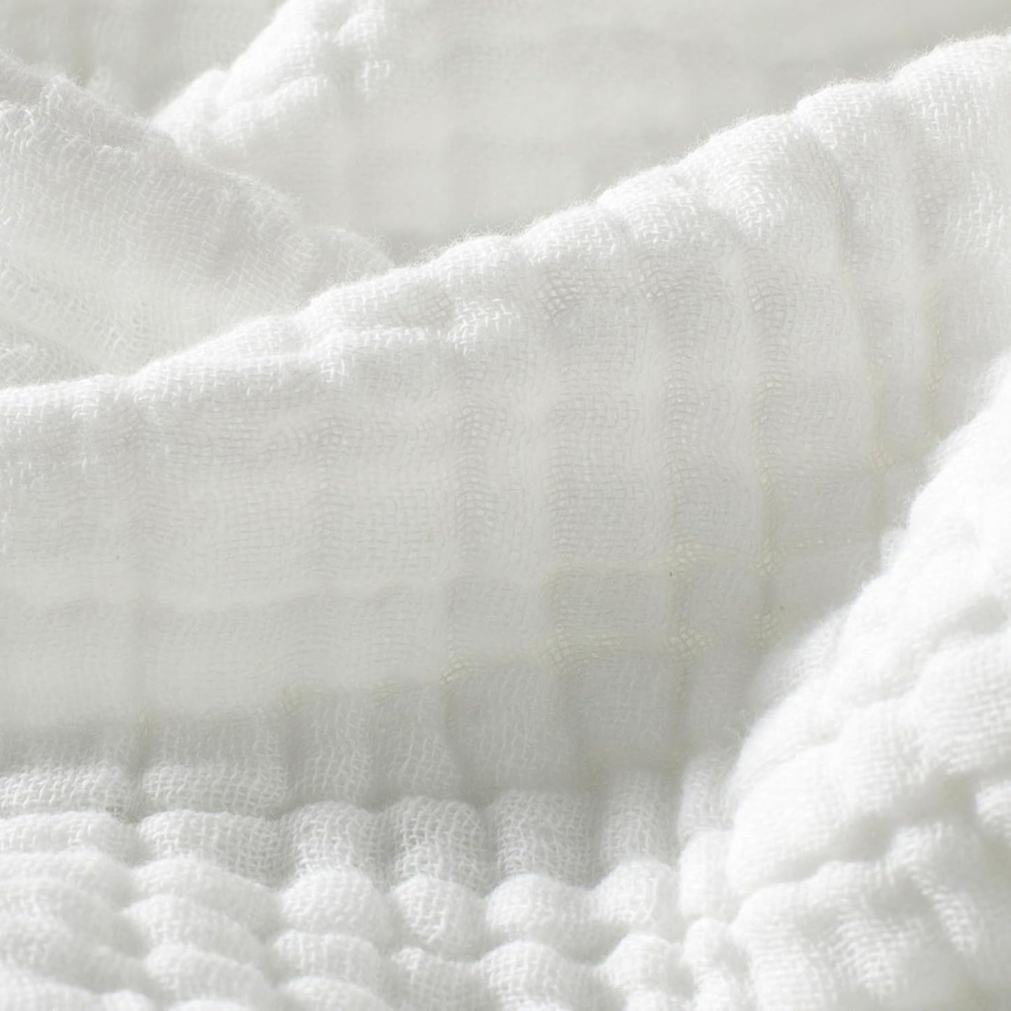 Carriediosa 100% Cotton Muslin Throw Blanket 108" X 90" King Size，4-Layers Summer Gauze Throws for Bed Couch，Soft Lightweight Breathable Linen Blankets Bedspread for Adults All Season，White