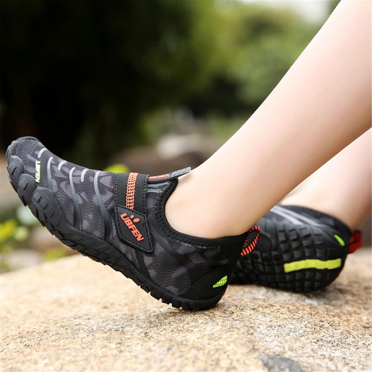 UBFEN Water Shoes for Kids Boys Girls Aqua Socks Barefoot Beach Sports Swim Pool Quick Dry Lightweight Toddler Little Big Kid