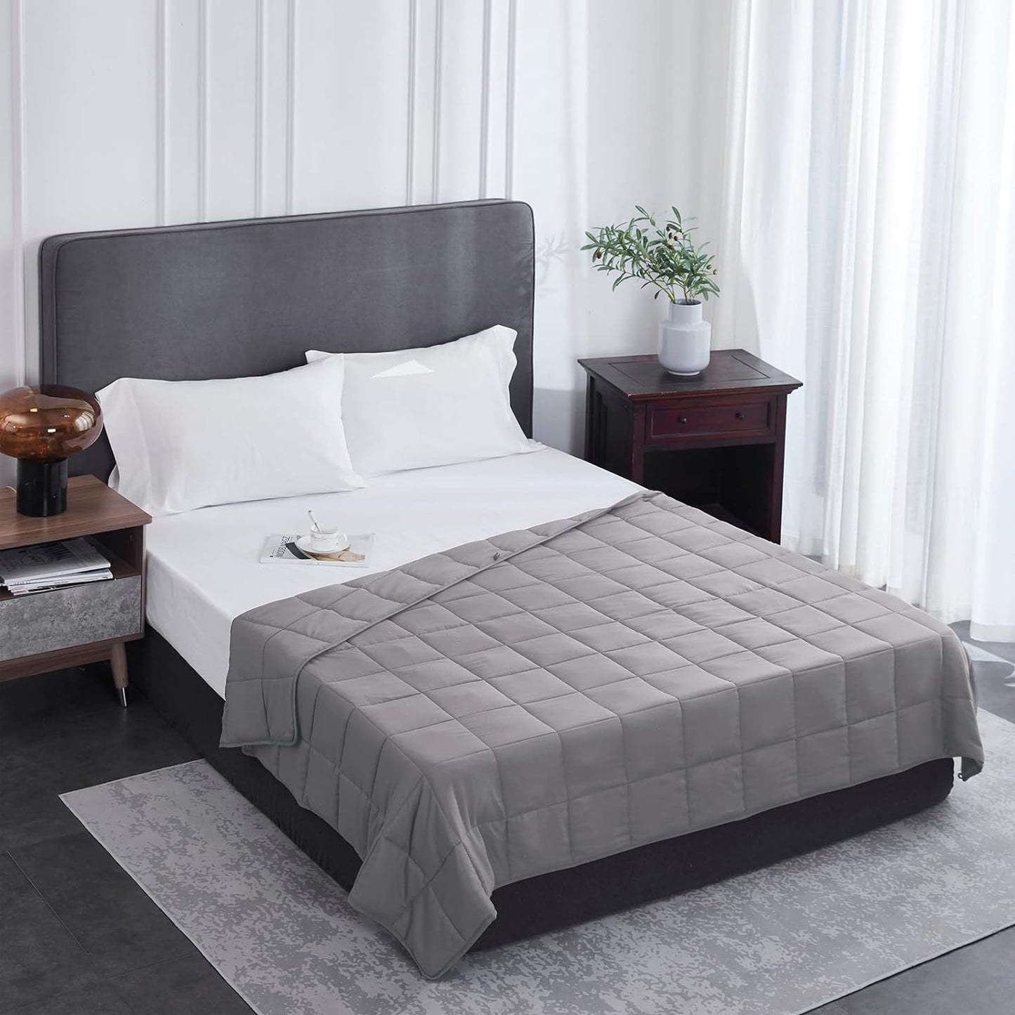 L'AGRATY Weighted Blanket - 48"x72" 20lbs Cooling Breathable Heavy Blanket Microfiber Material with Glass Beads for Adult All-Season Summer Fall Winter Soft Thick Comfort