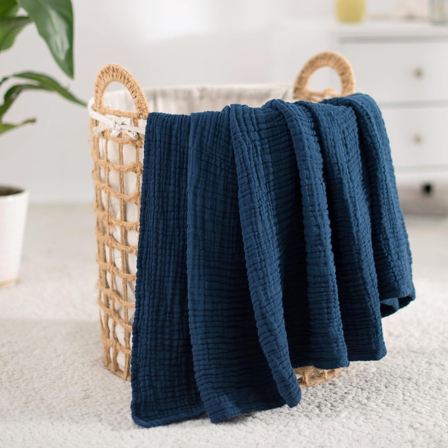 Carriediosa 100% Cotton Muslin Throw Blanket 66" X 90" Twin XL Size，4-Layers Summer Gauze Throws for Bed Couch，Soft Lightweight Breathable Linen Blankets Bedspread for Adults All Season，Navy Blue