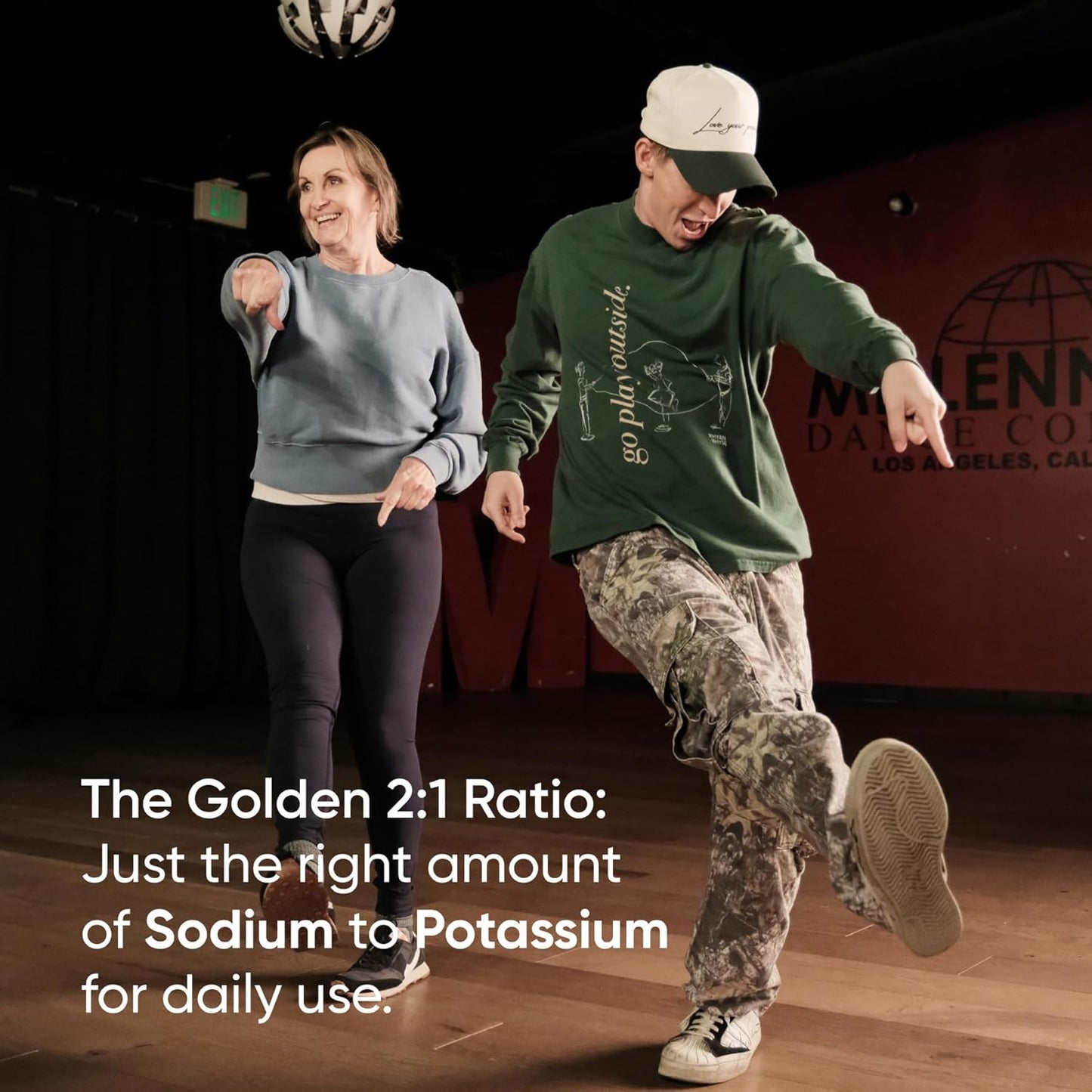 Sports Research® Hydrate Electrolytes Powder - Sugar-Free & Naturally Flavored with Vitamins, Minerals, and Coconut Water - Supports Hydration - Passion Fruit - 90 Servings