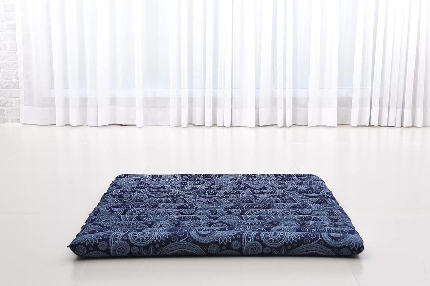 Leewadee Zabuton Seating Cushion – Square Floor Seat for Meditation Exercises, Light Yoga Mat Filled with Kapok