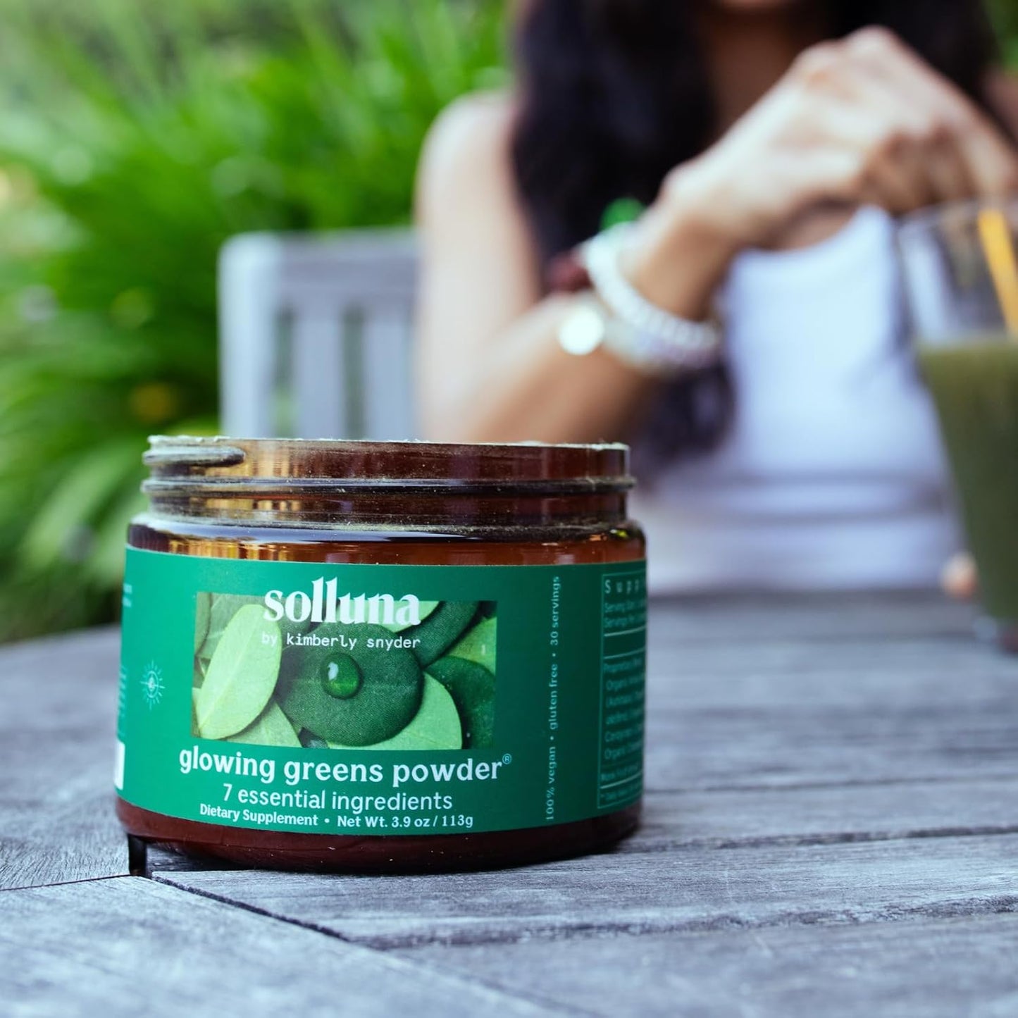 Solluna by Kimberly Snyder Glowing Greens Powder — Spirulina, Cordyceps, Chlorella, Moringa, Ashitaba, Amalaki, Monk Fruit — Superfood Supplement for Energy & Mood (30 Servings) Vegan & Non-GMO