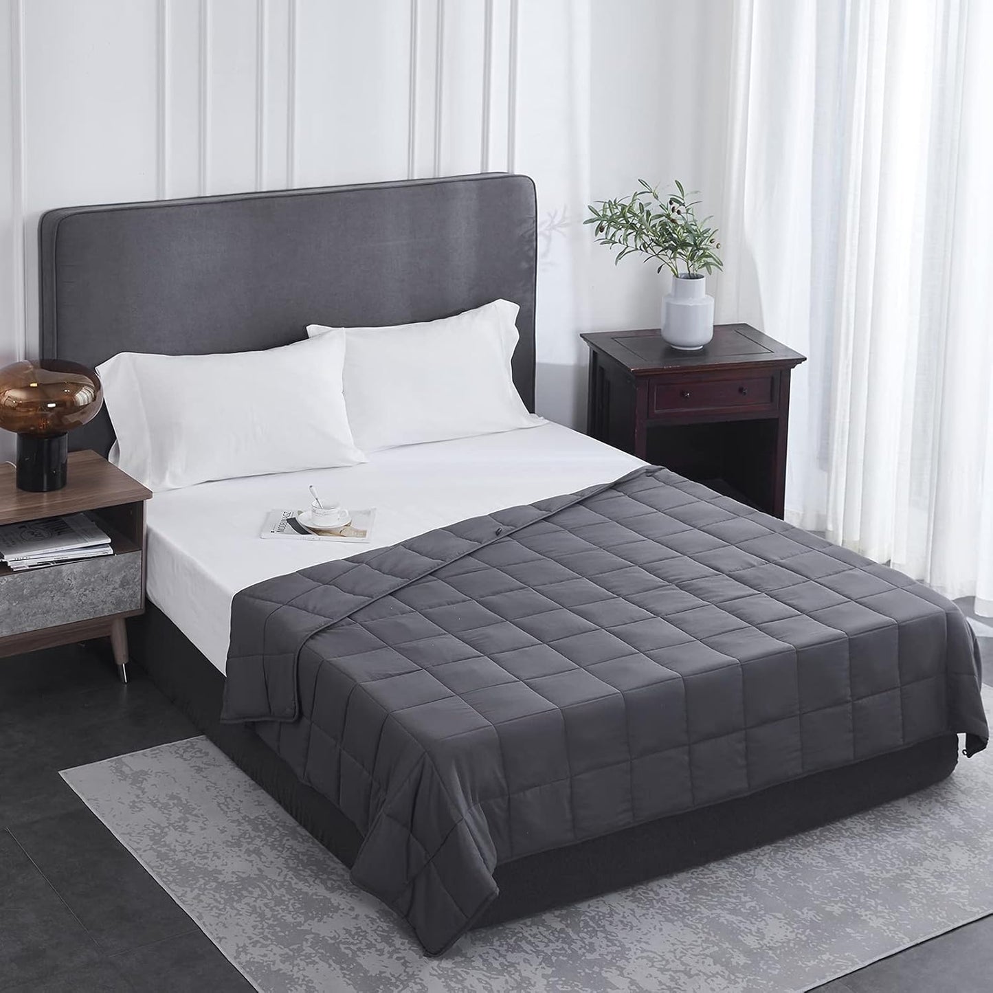 Weighted Blanket (15lbs 60"x80" Queen Size) Cooling Breathable Microfiber Material with Glass Beads Big Heavy Blanket for Adult All-Season Summer Fall Winter Soft Thick Comfort