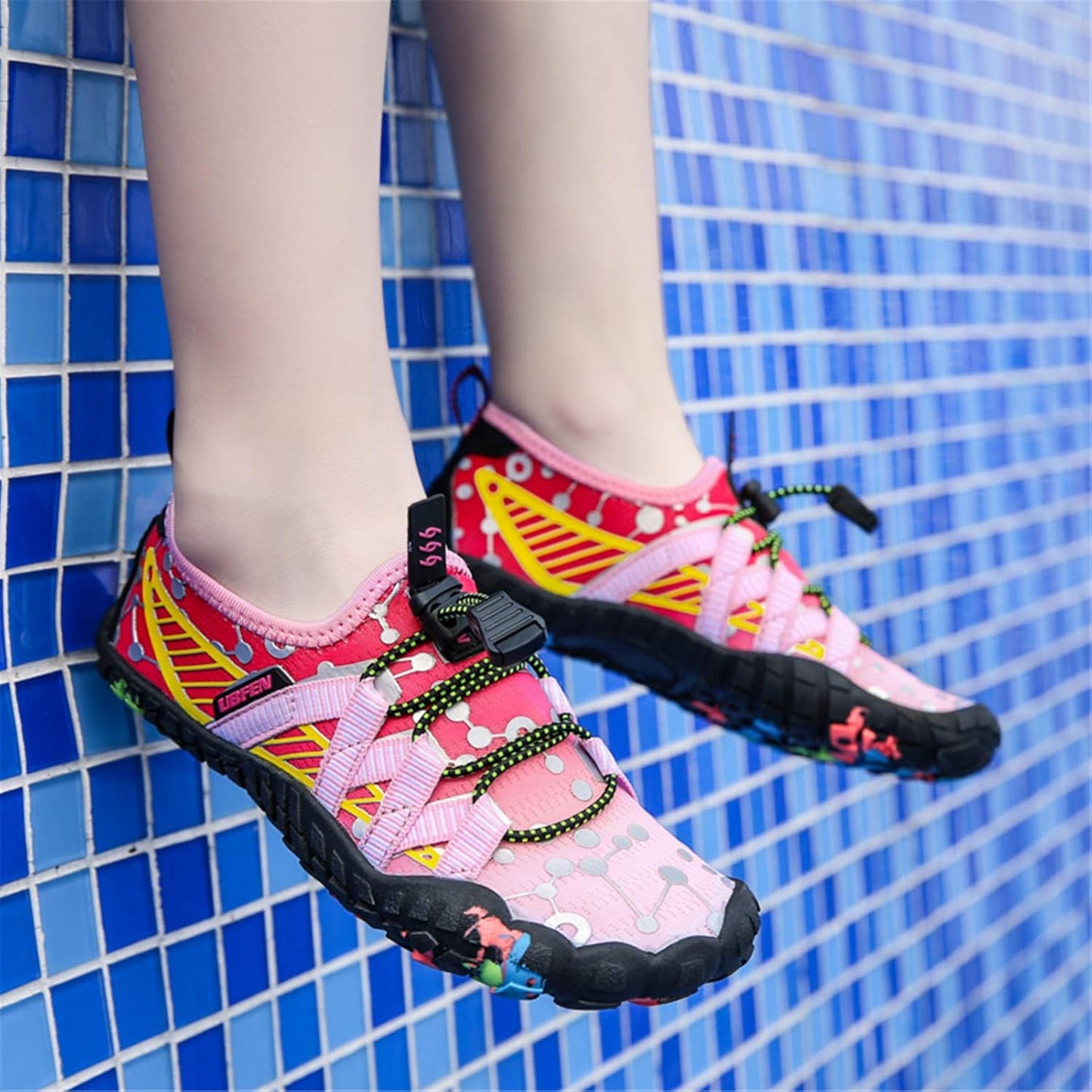 UBFEN Water Shoes for Kids Boys Girls Aqua Socks Barefoot Beach Sports Swim Pool Quick Dry Lightweight Toddler Little Big Kid