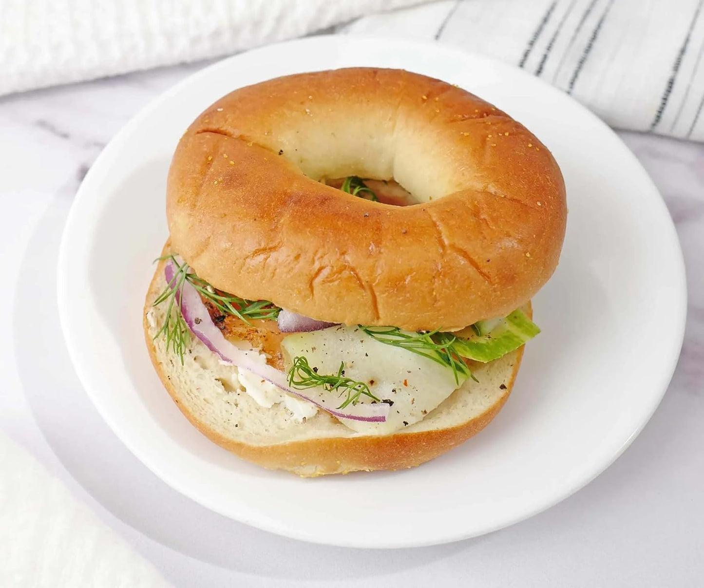 Hero Classic Plain Bagel - 4g Net Carbs, 19g Protein, High Fiber, 130 Calories per serving (20 bagels, 4 packs of 5)