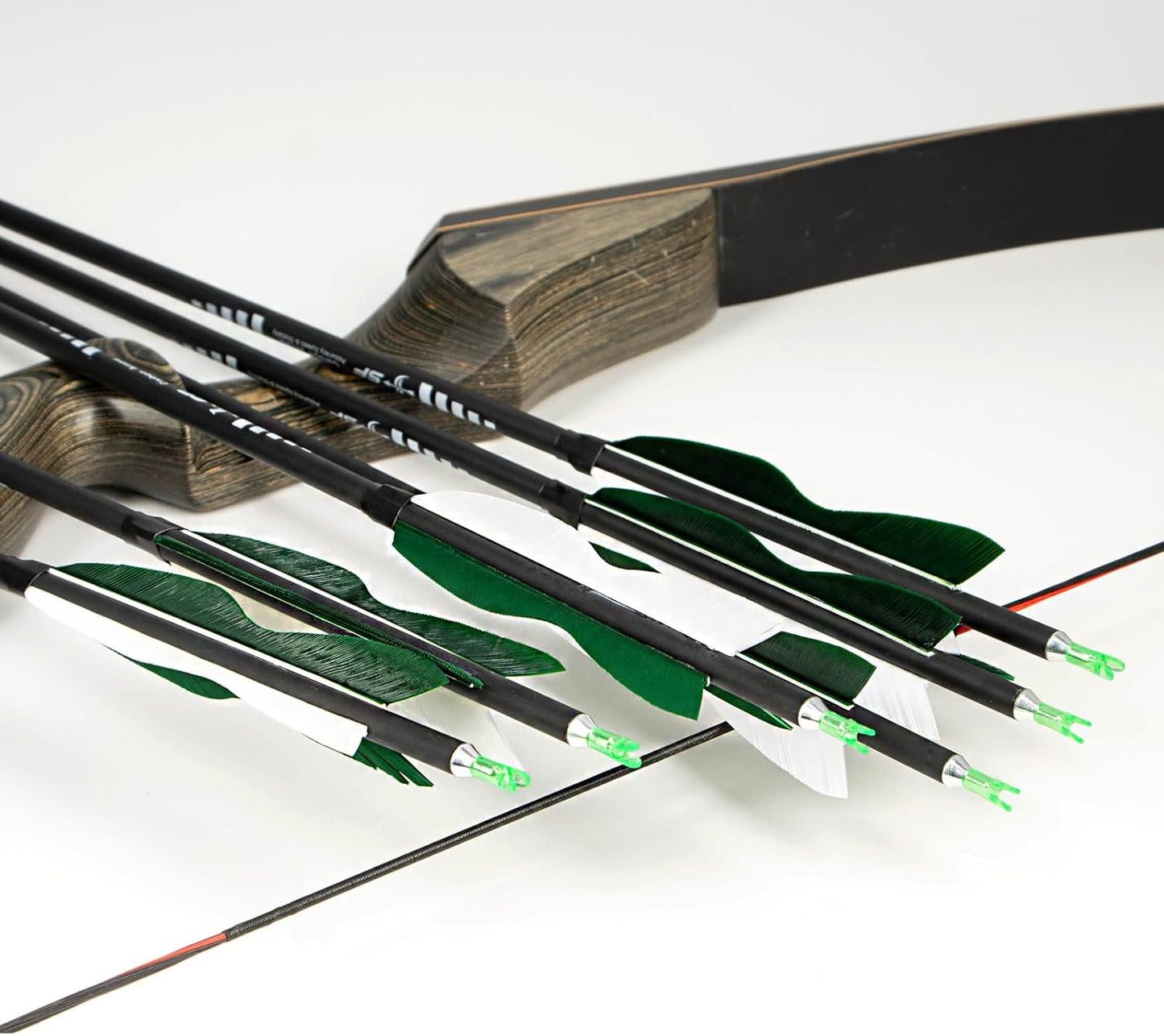 S F 30" Traditional Archery Carbon Feather Arrows 500 Spine Traditional Arrows Long Bows Archery Compound Bow Arrows Arrows for Compound Bow Arrows for recurve Bow（12 Pack）