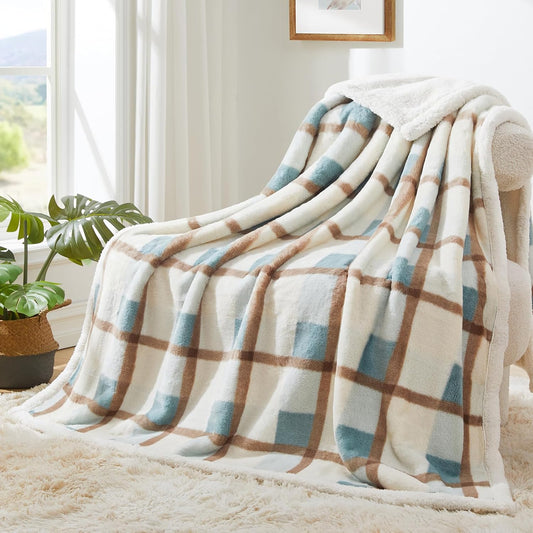 PU MEI Super Soft Faux Rabbit Fur Sherpa Fleece Throw Blanket, Reversible Luxury Cozy Cute Furry Blanket, Plush Warm Shaggy Fluffy Checkered Blankets for Sofa Couch Bed (Green-Plaid, 60" x 80")