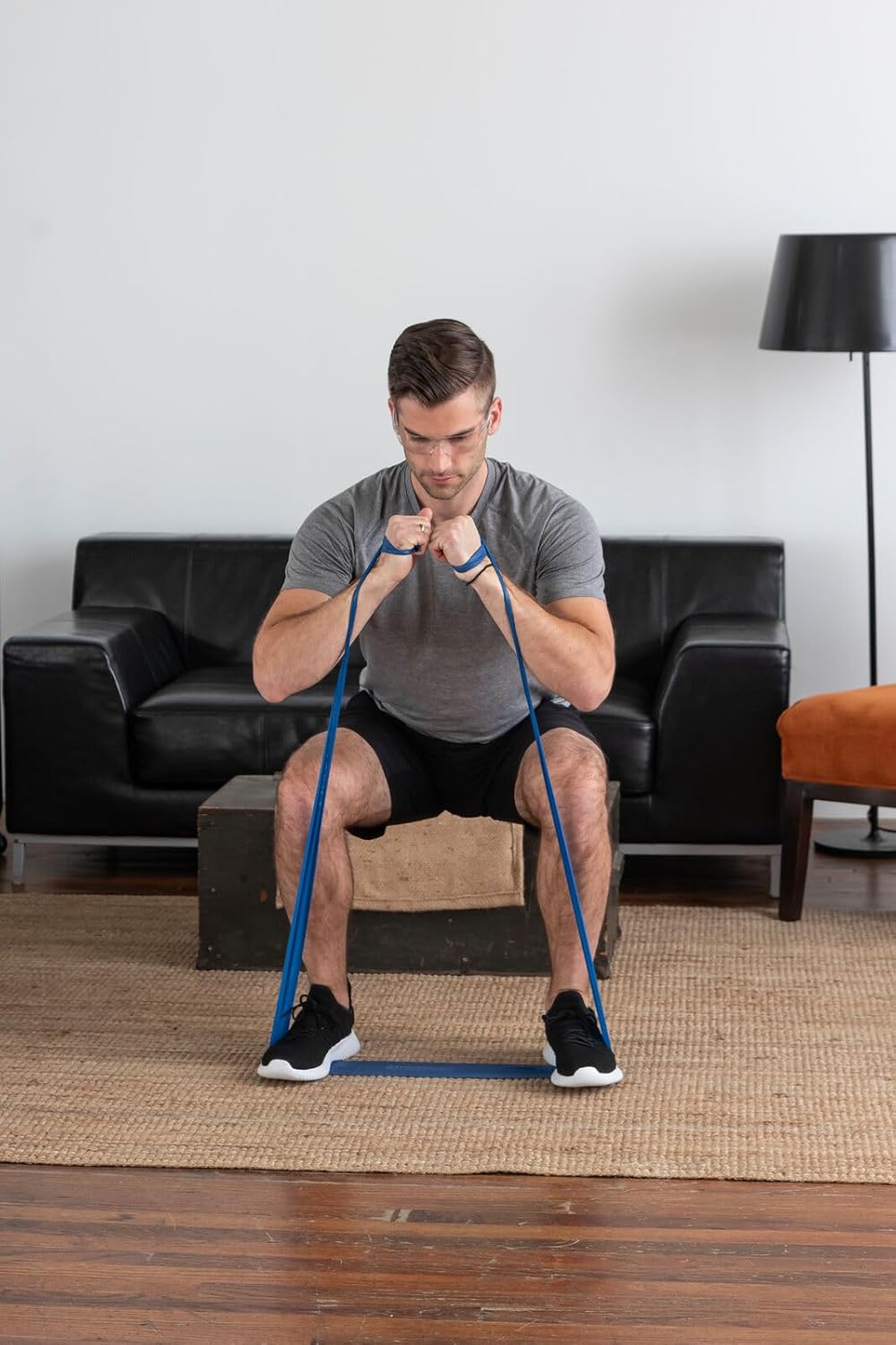 THERABAND Professional Latex Resistance Band Set, Pack of 7, Individual 6 Ft Elastic Band for Upper & Lower Body Exercise, Physical Therapy, Pilates, At-Home Workouts, 6 Foot Band, Levels 1 to 7