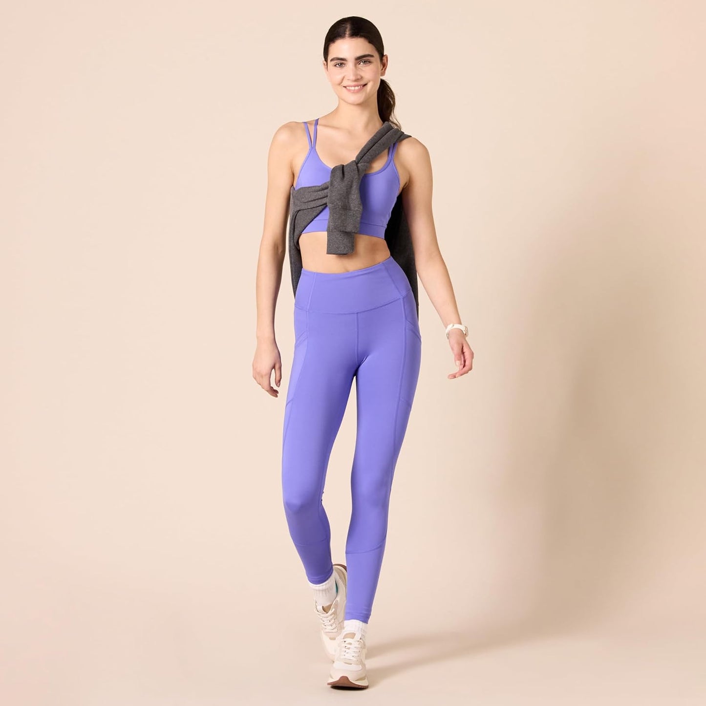 Amazon Essentials Women's Active Sculpt Light Support Strappy Back Sports Bra