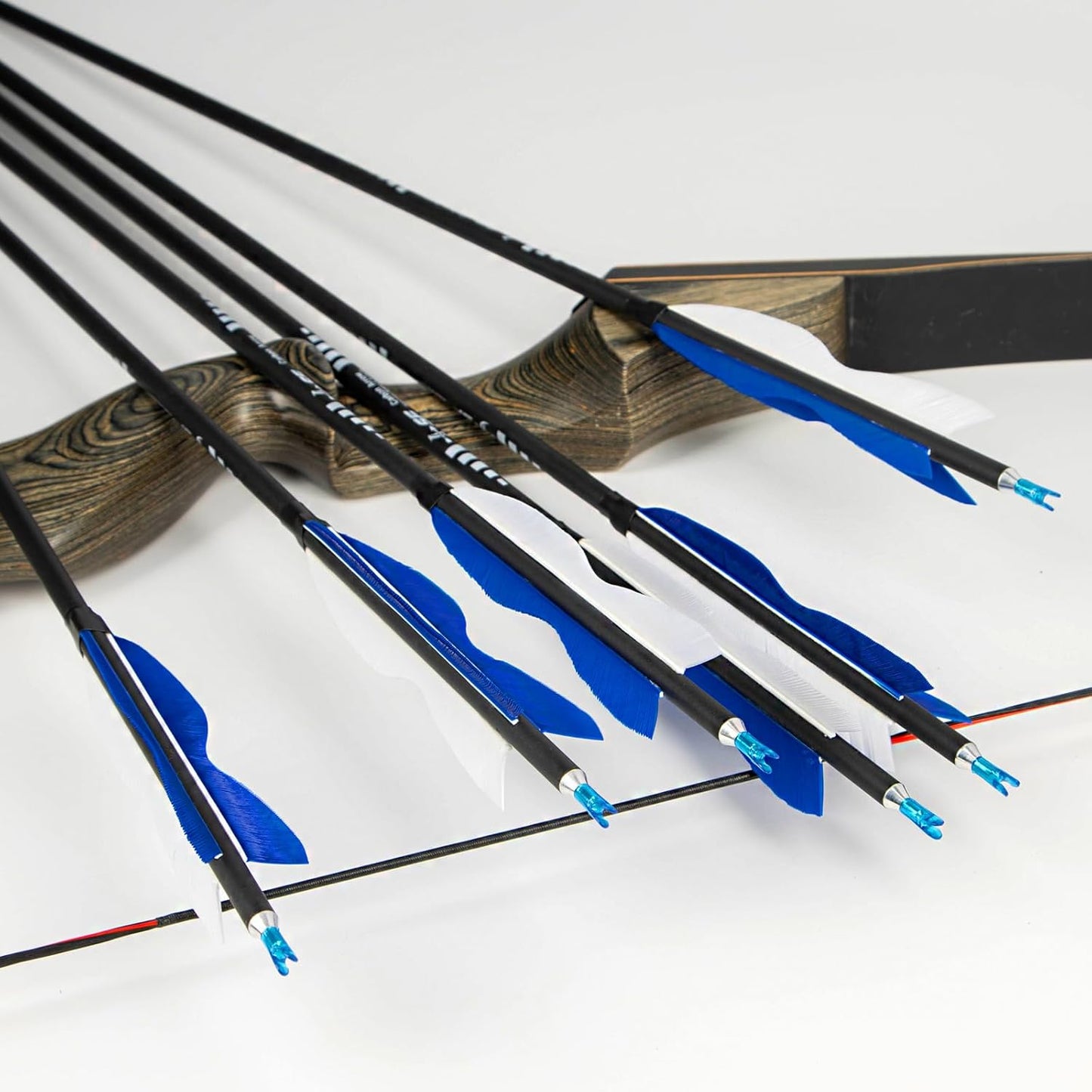 S F 30" Traditional Archery Carbon Feather Arrows 500 Spine Traditional Arrows Long Bows Archery Compound Bow Arrows Arrows for Compound Bow Arrows for recurve Bow（12 Pack）