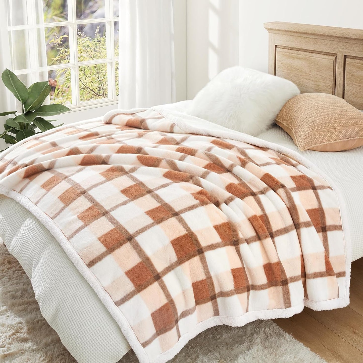 PU MEI Super Soft Faux Rabbit Fur Sherpa Fleece Throw Blanket, Reversible Luxury Cozy Cute Furry Blanket, Plush Warm Shaggy Fluffy Checkered Blankets for Sofa Couch Bed (Beige-Plaid, 80" x 90")