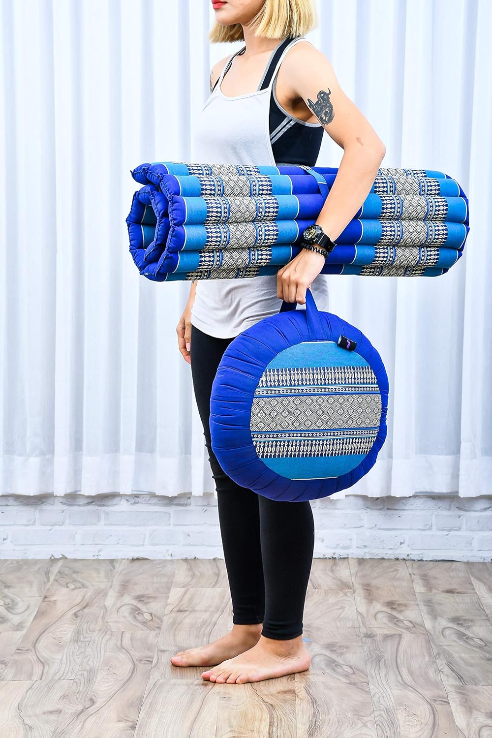 Leewadee Meditation Cushion Set – 1 Round Zafu Meditation Pillow and 1 Square Roll-Up Zabuton Meditation Mat, Pillows Bundle Filled with Kapok