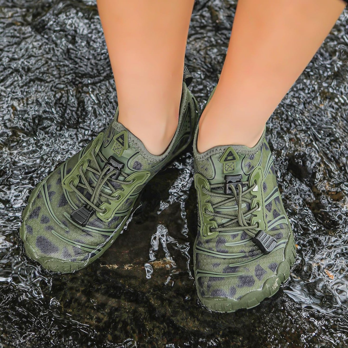 UBFEN Water Shoes for Kids Boys Girls Aqua Socks Barefoot Beach Sports Swim Pool Quick Dry Lightweight Toddler Little Big Kid