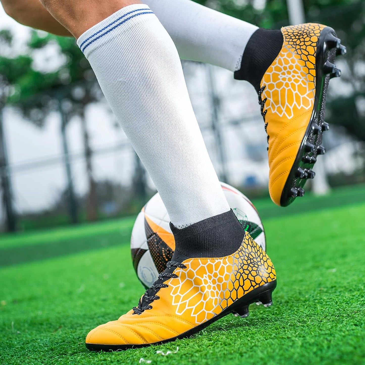 Boys Girls Soccer Cleats Youth Training Football Cleats High-top Soccer Shoes for Little/Big Kid