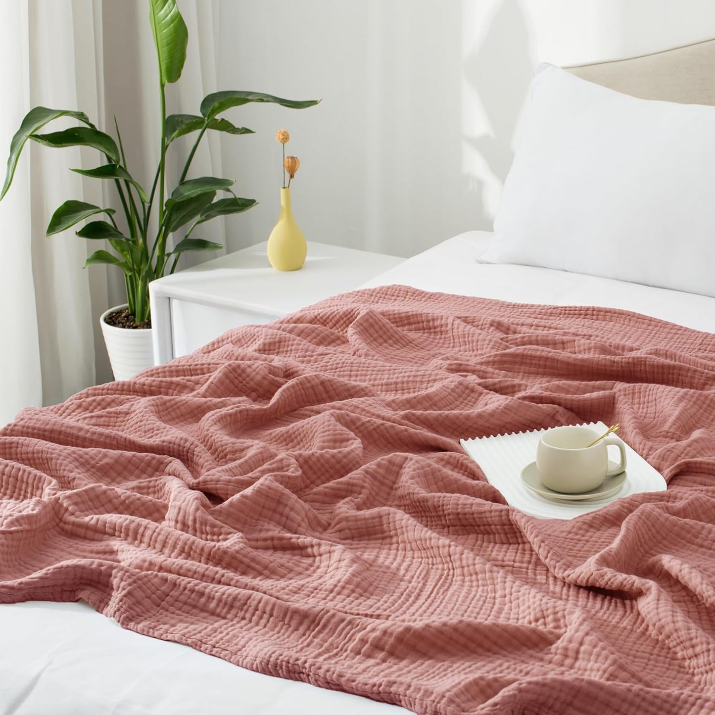 Carriediosa 100% Cotton Muslin Throw Blanket 108" X 90" King Size，4-Layers Summer Gauze Throws for Bed Couch，Soft Lightweight Breathable Linen Blankets Bedspread for Adults All Season，Mauve