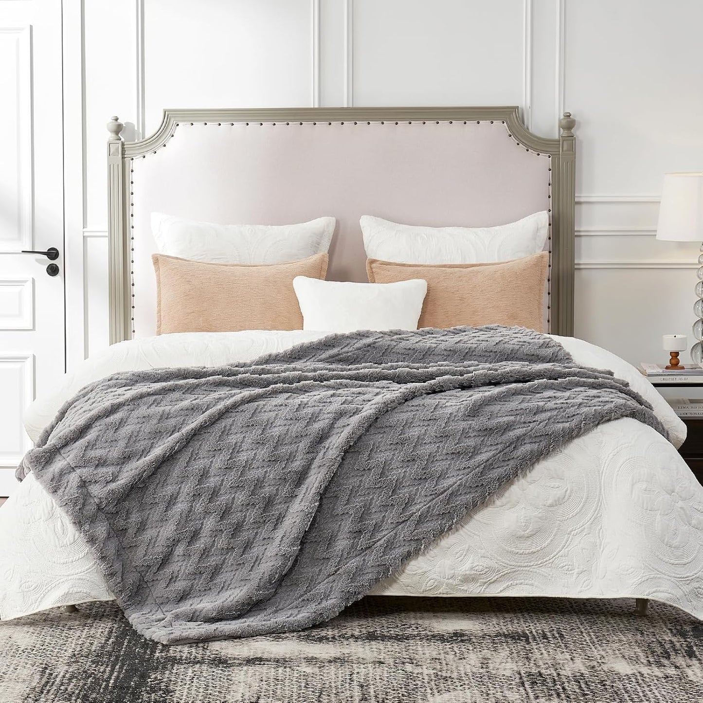 Cozy Bliss Faux Fur Throw Blanket for Couch - Soft Fuzzy Cozy Throw Gift Blankets for Women,Grey Boho Blanket for Sofa Bedroom Living Room.60 * 80 Inches