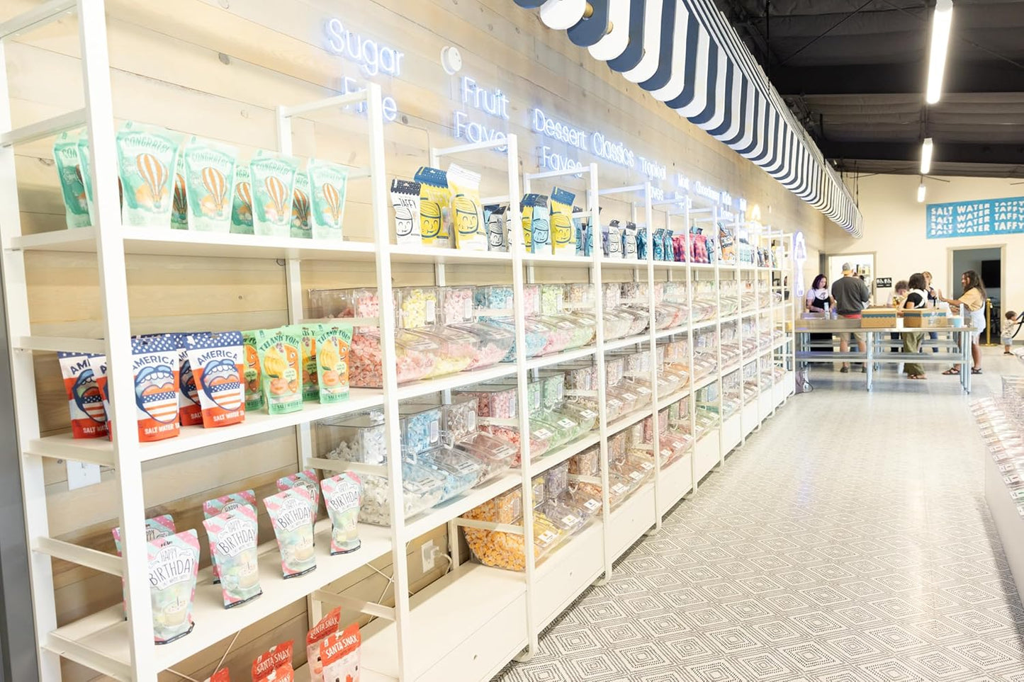 Taffy Shop Appley Everafter, Green Apple Salt Water Taffy – Gourmet Soft Chewy Candy, Bulk Sweet Snack, Fresh Gift & Gluten-Free, 60 Individually Wrapped Pieces (14oz)