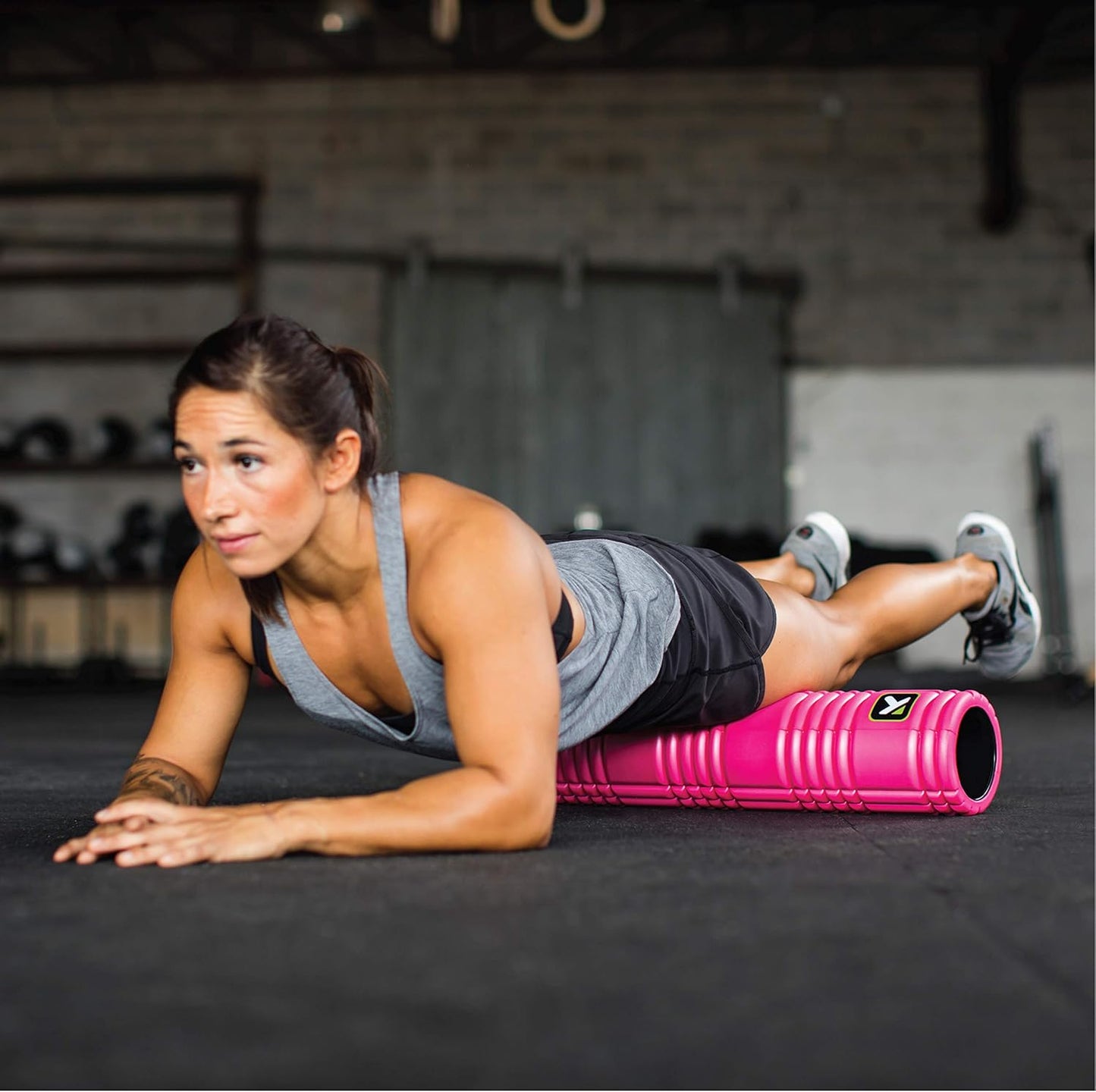 TRIGGERPOINT Performance Therapy Grid Patented Multi-Density Foam Massage Roller Exercise, Deep Tissue&Muscle Recovery Relieves Muscle Pain & Tightness, Improves Mobility & Circulation