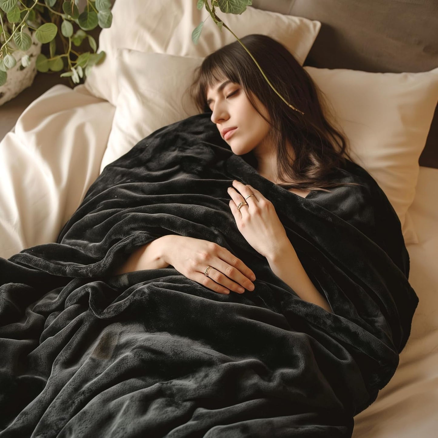 Bedsure Fleece Blankets Queen Size Black - Bed Blanket Soft Lightweight Plush Fuzzy Cozy Luxury Microfiber, 90x90 inches