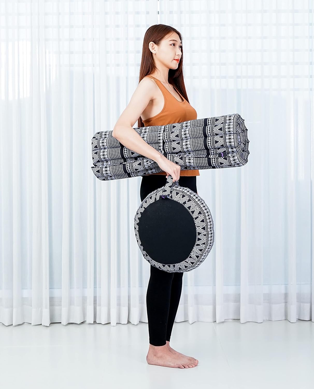 Leewadee Meditation Cushion Set – 1 Round Zafu Meditation Pillow and 1 Square Roll-Up Zabuton Meditation Mat, Pillows Bundle Filled with Kapok