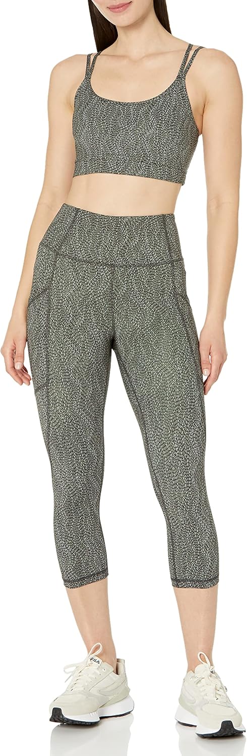 Amazon Essentials Women's Active Sculpt Light Support Strappy Back Sports Bra