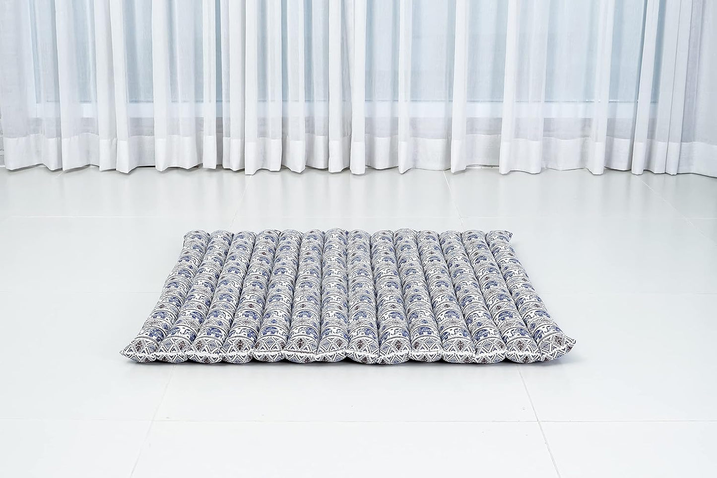 Leewadee Meditation Cushion Set – 1 Round Zafu Meditation Pillow and 1 Square Roll-Up Zabuton Meditation Mat, Pillows Bundle Filled with Kapok