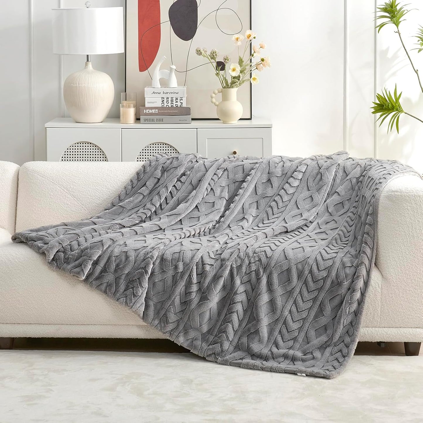 Cozy Bliss Faux Fur Throw Blanket for Couch, Jacquard Fuzzy Plush Soft Thick Winter Throw Blanket for Sofa Bed Living Room Bedroom，50"x60" Grey