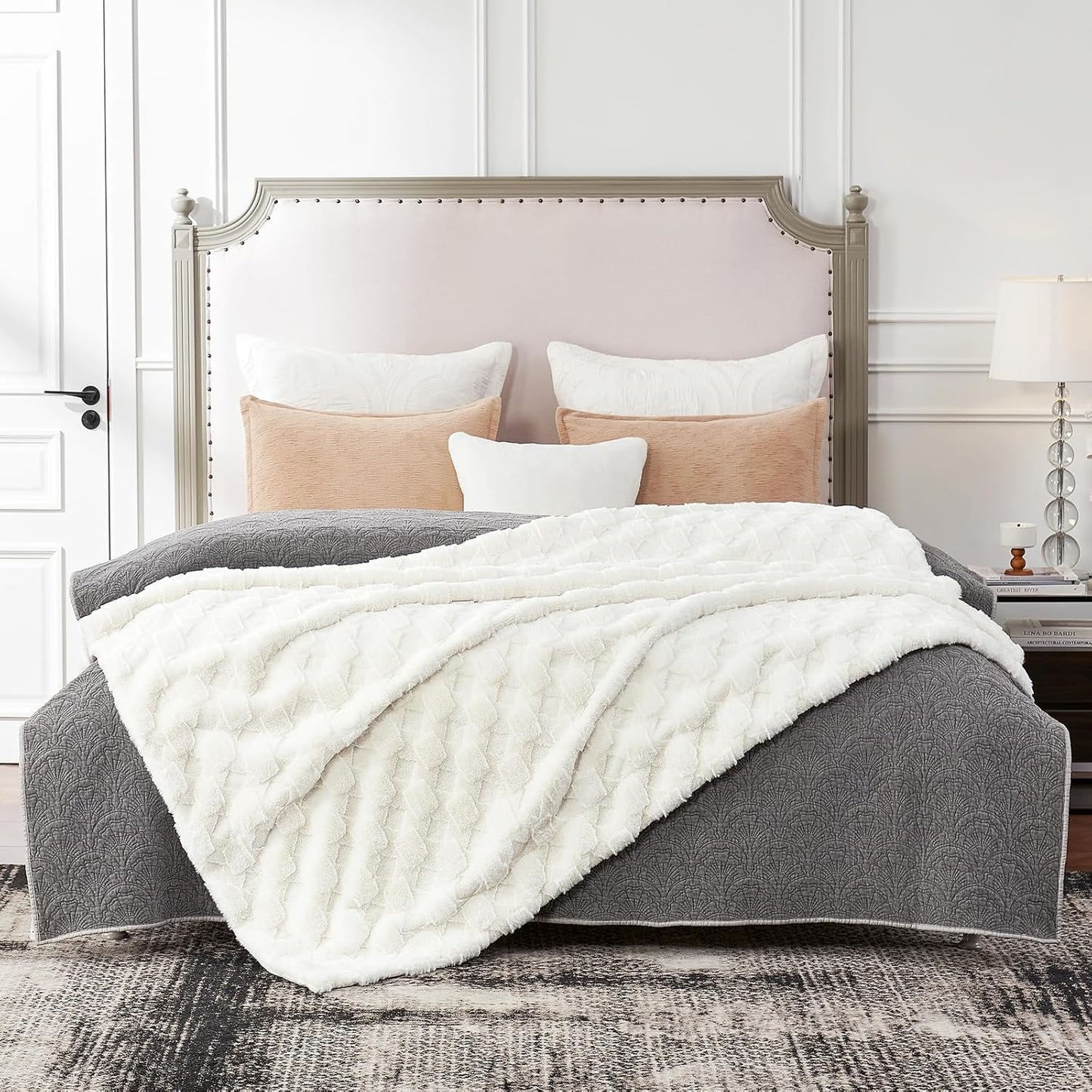 Cozy Bliss Faux Fur Throw Blanket for Couch - Soft Checkered Fuzzy Plush Cozy Throw Gift Blankets for Women,Cream White Boho Blanket for Sofa Bedroom Living Room.50 * 60 Inches