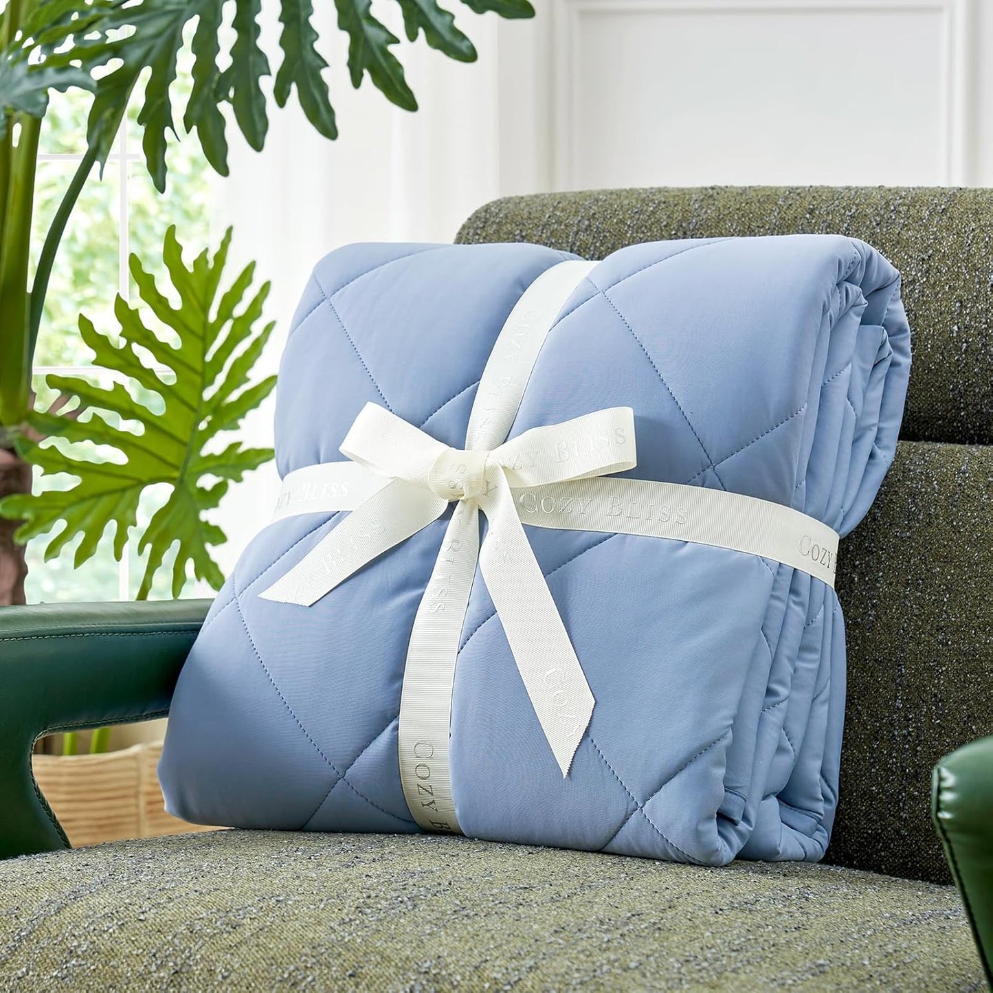 Cozy Bliss Cooling Blanket for Hot Sleepers, Q-Max 0.4 Cooling Comfort for Girls Boys, Cold Blankets for Night Sweats Sleeping, Ultra-Cool Lightweight Breathable Summer Blanket for Travel