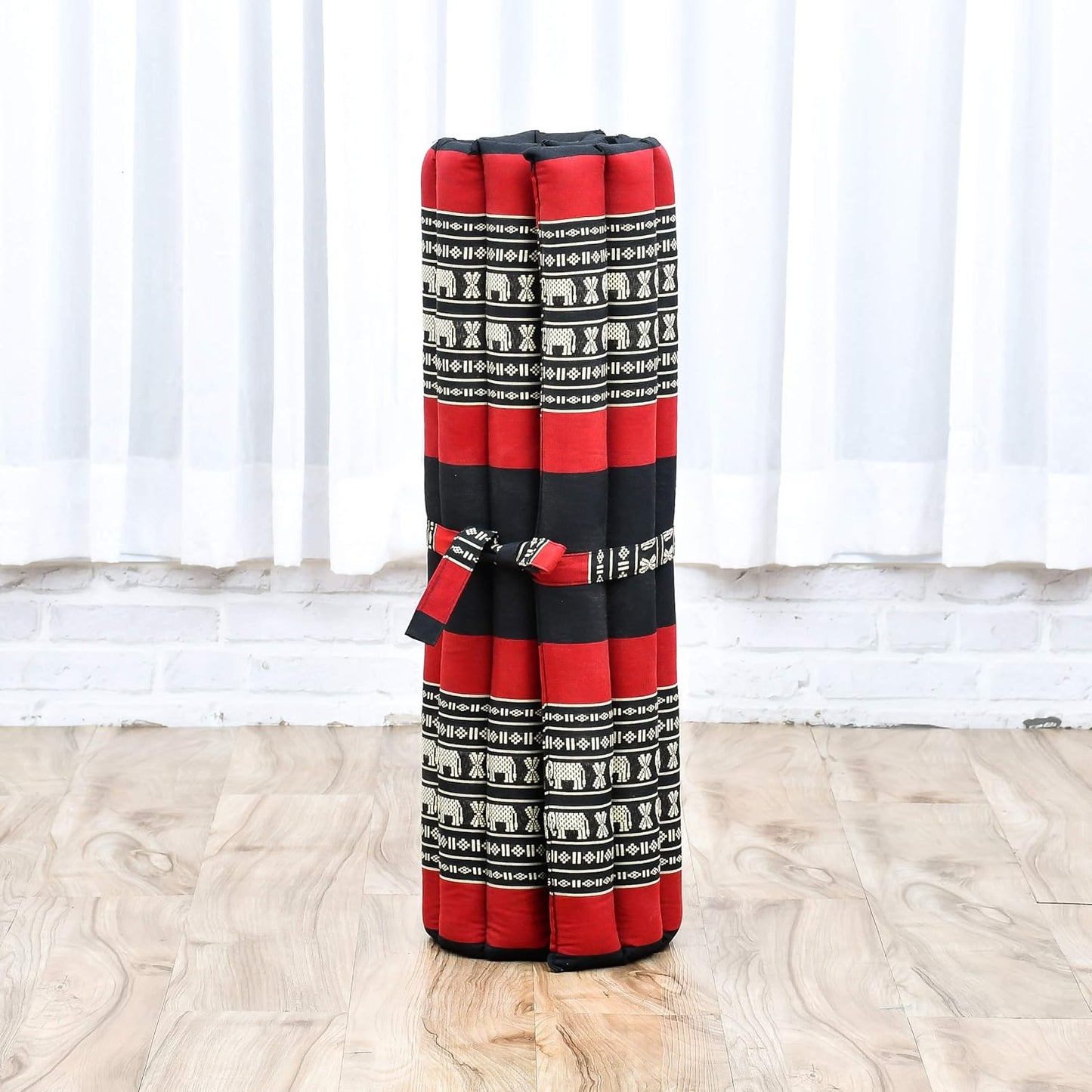 Leewadee Zabuton Seating Cushion – Square Floor Seat for Meditation Exercises, Light Yoga Mat Filled with Kapok