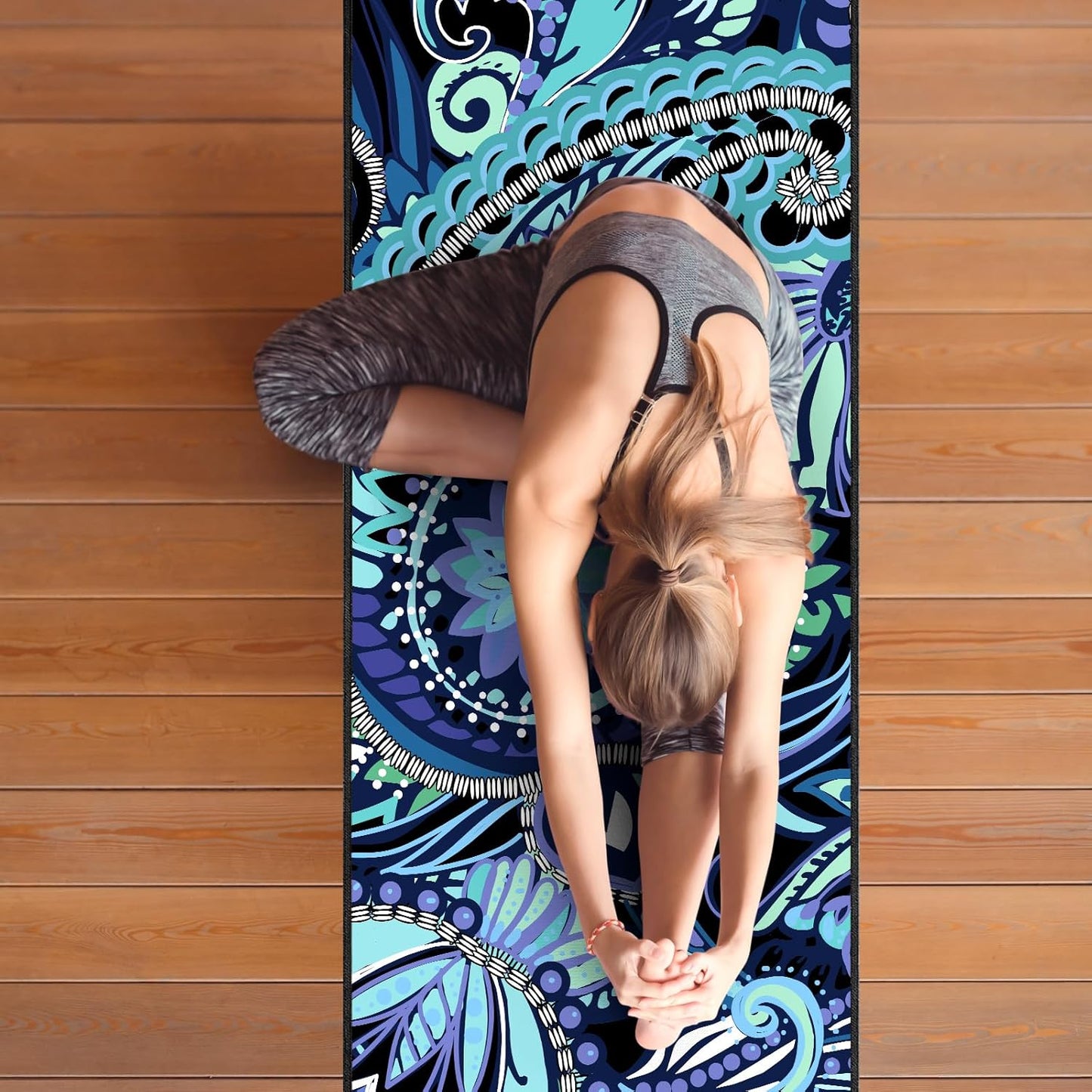 QiyI Yoga Mat Towel with Corner Pockets, Non Slip Sweat Absorbent Hot Yoga Towels, Soft Yoga Blankets with Travel Bag, Skidless Mat Cover for Workout, Gym, Fitness - 70"x26", Vintage Paisley