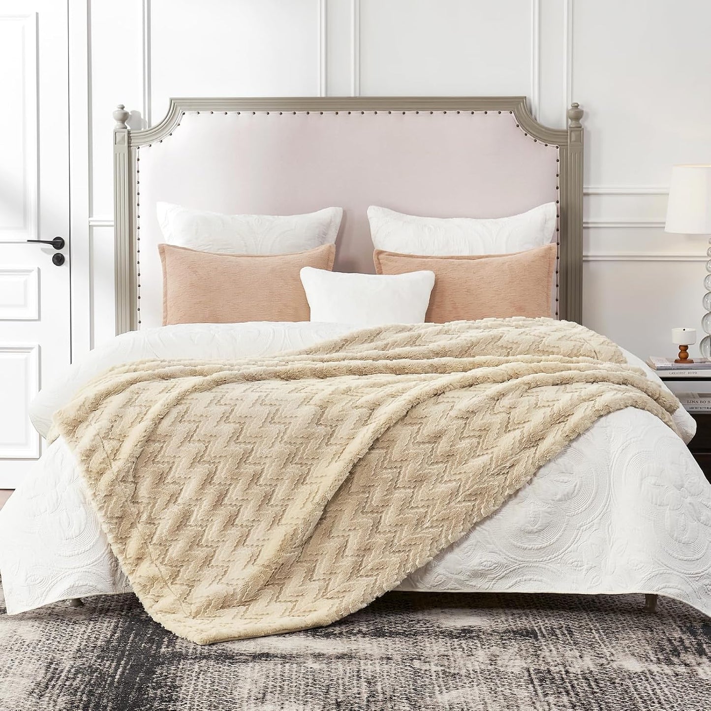 Cozy Bliss Faux Fur Throw Blanket for Couch - Soft Fuzzy Cozy Throw Gift Blankets for Women,Beige Boho Blanket for Sofa Bedroom Living Room.60 * 80 Inches