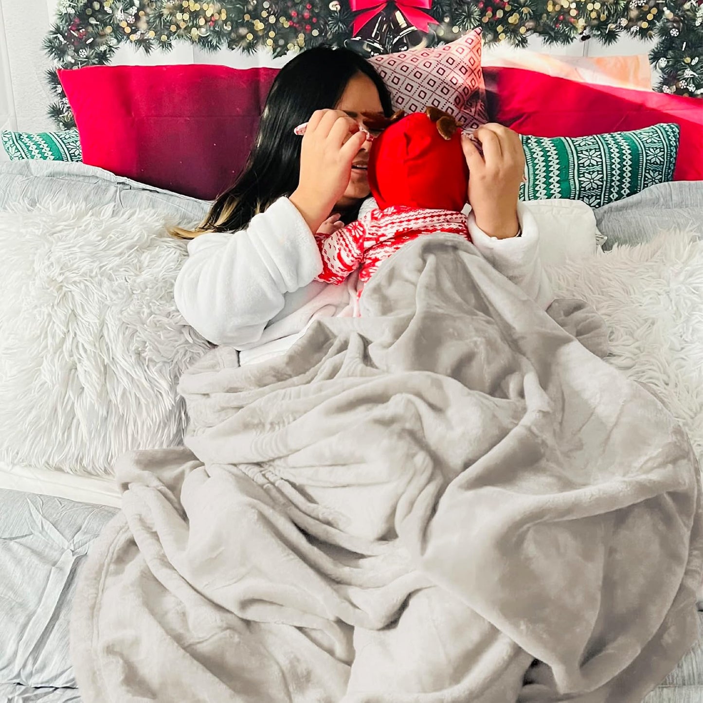 Bedsure Twin XL Fleece Blanket Dorm Bedding - Lightweight Soft Cozy Blankets for Bed, Sofa, Couch, Travel, Camping, Linen, 66"x90"