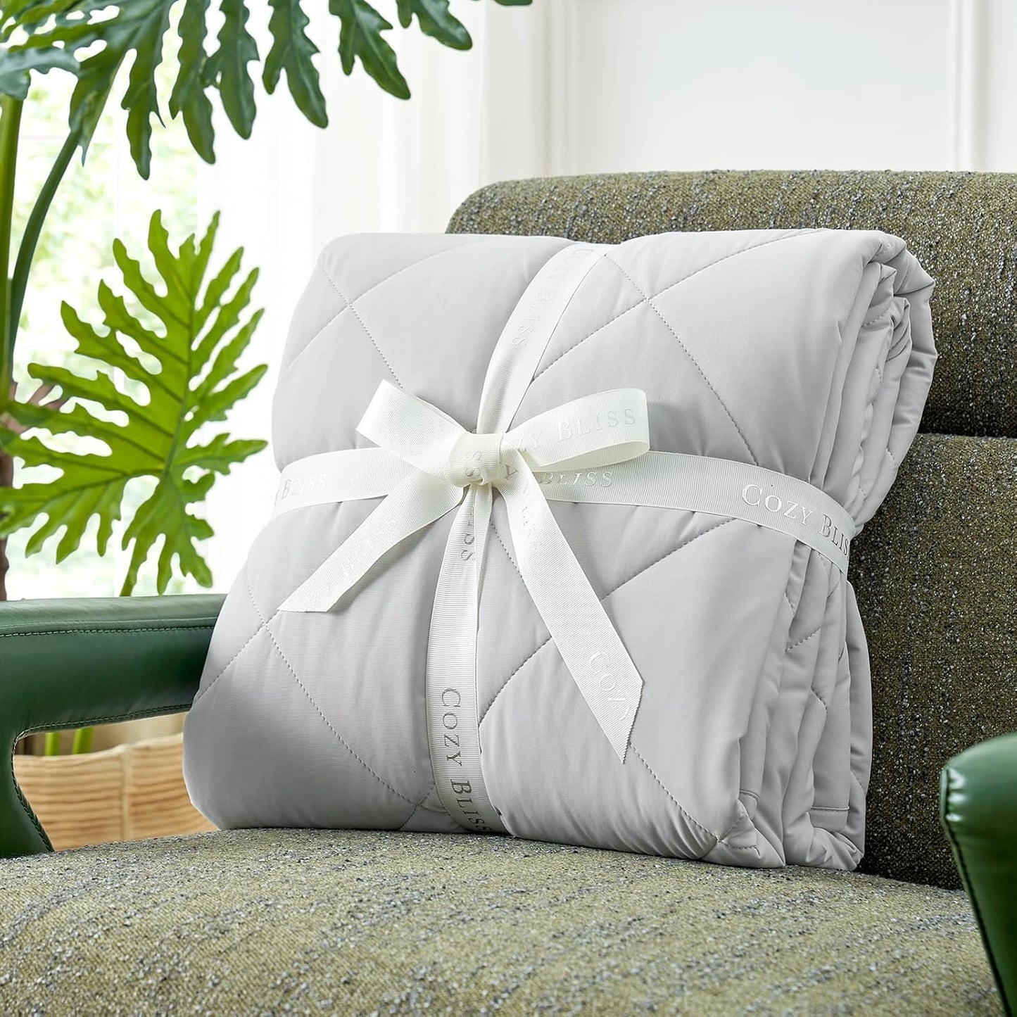 Cozy Bliss Cooling Throw Blanket for Hot Sleepers, Q-Max 0.4 Cooling Comfort 50x70, Cold Blankets for Night Sweats Sleeping, Ultra-Cool Lightweight Breathable Summer Blanket for Bed Travel