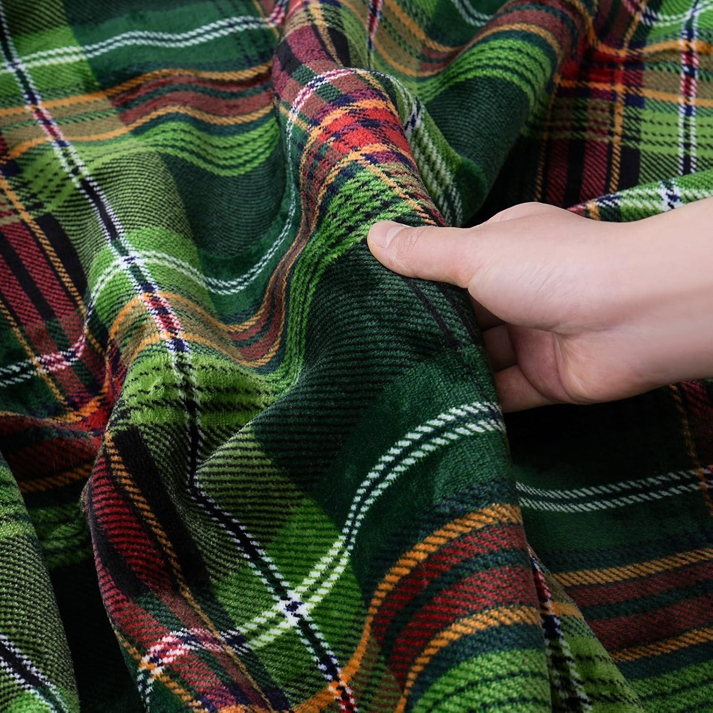 PU MEI Sherpa Fleece Throw Blanket 60" x 80" Reversible Plush Fluffy Large Big Blanket Lattice Flannel Blankets for All Season Use, Chrismas Green