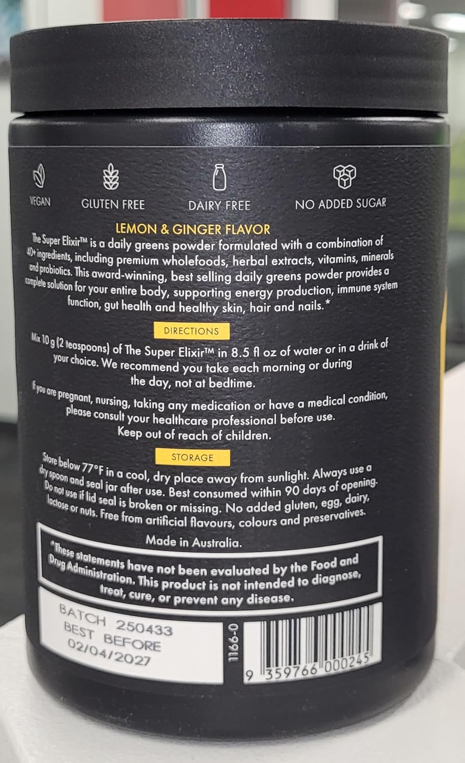 WelleCo The Super Elixir Daily Greens Powder, Probiotic Drink Mix with Whole Foods, Gluten Free, Vegan Gut Health Powder, Energy, Immunity, Healthy Skin, Hair & Nails (300g, Lemon Ginger)