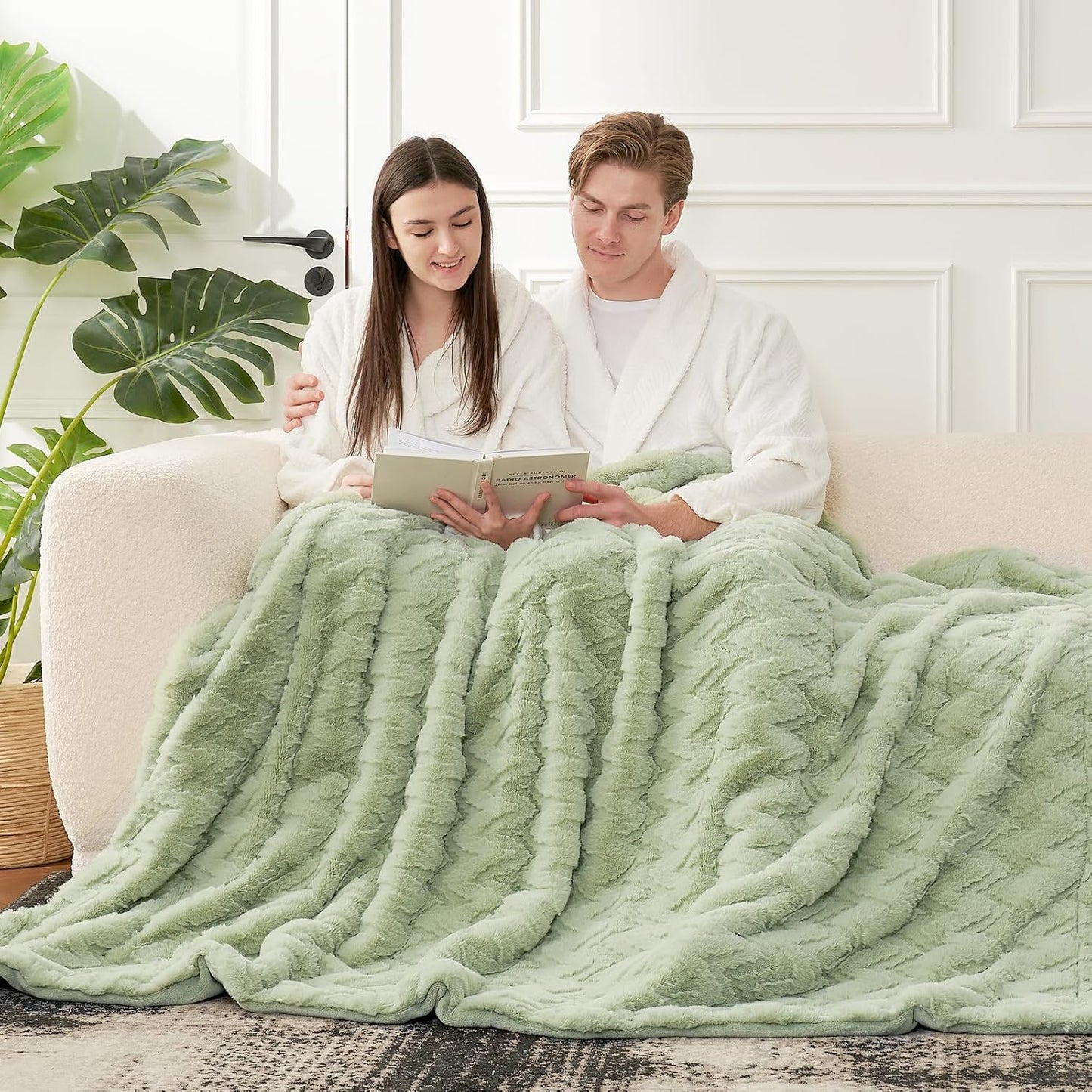 Cozy Bliss Faux Fur Throw Blanket for Couch - Soft Fuzzy Cozy Throw Gift Blankets for Women,Sage Green Boho Blanket for Sofa Bedroom Living Room.60 * 80 Inches