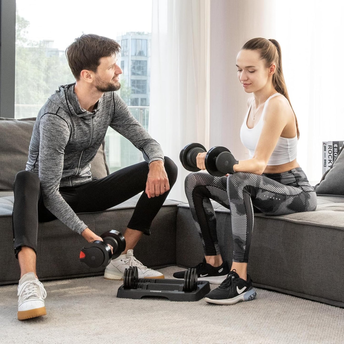 VIVOHOME 2.5 lbs to 15 lbs Adjustable Weights Dumbbells Set of 2 with Anti-Slip Handle and Tray Multiweight Options Workout Equipment for Men Women Home Gym Office Black