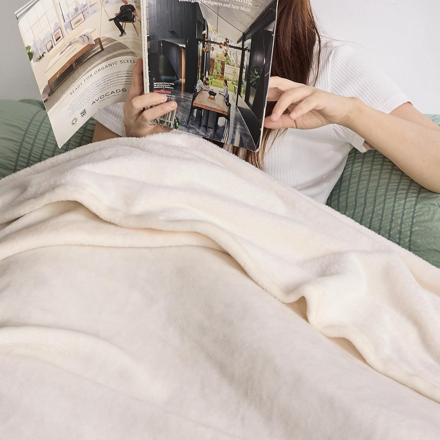 Bedsure Fleece Bed Blankets Full Size Cream - Soft Lightweight Plush Fuzzy Cozy Luxury Blanket Microfiber, 84x90 inches