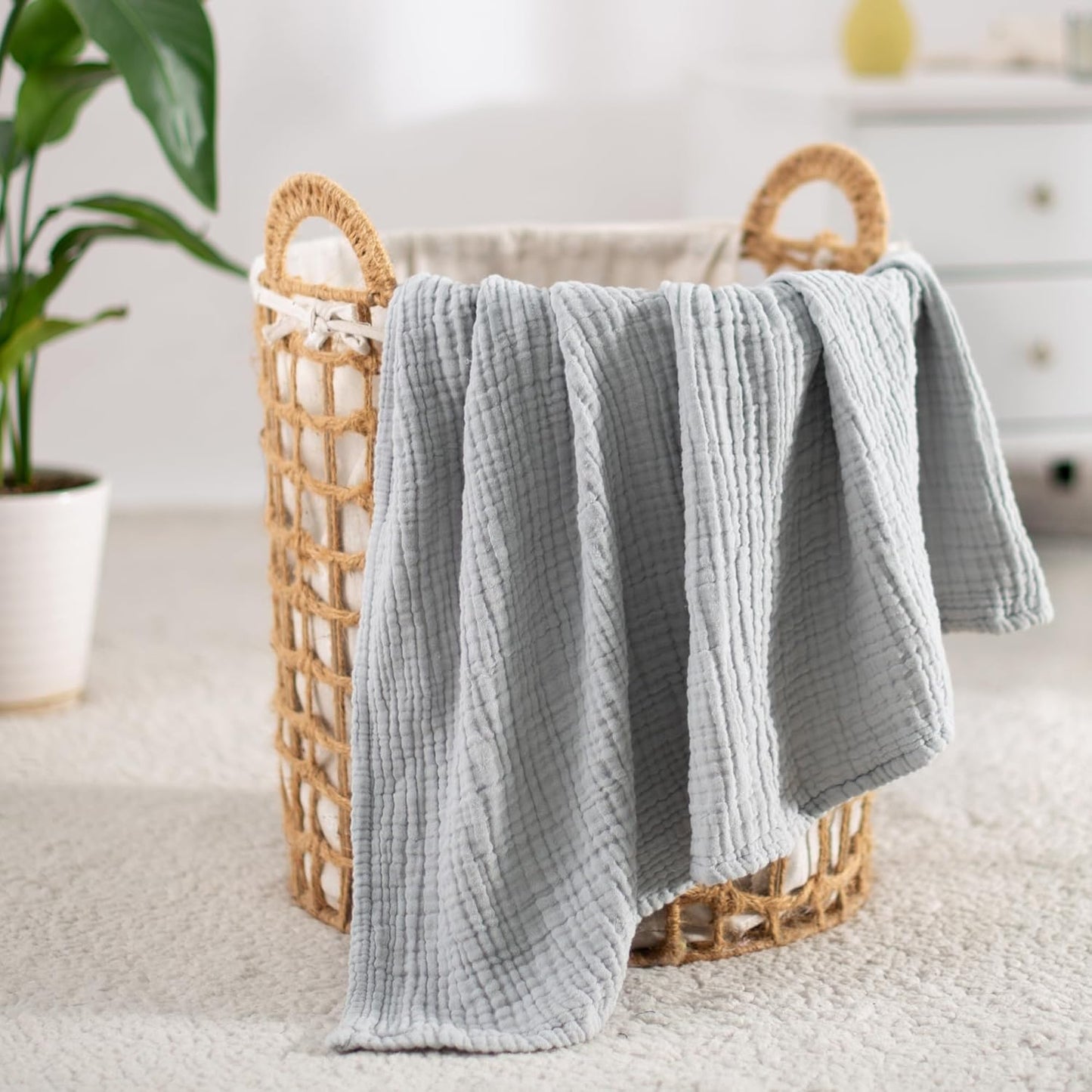 Carriediosa 100% Cotton Muslin Throw Blanket 70" X 80" Twin Size，4-Layers Summer Gauze Throws for Bed Couch，Soft Lightweight Breathable Linen Blankets Bedspread for Adults All Season，Grey