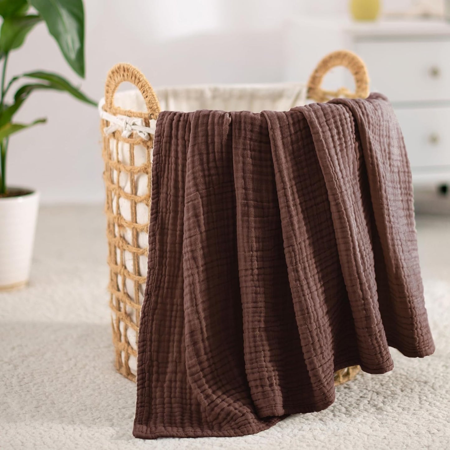 Carriediosa 100% Cotton Muslin Throw Blanket 66" X 90" Twin XL Size，4-Layers Summer Gauze Throws for Bed Couch，Soft Lightweight Breathable Linen Blankets Bedspread for Adults All Season，Dark Brown
